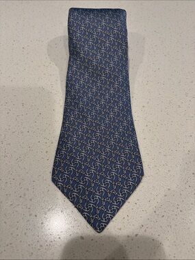 Hermes Blue Interlocking Pattern Silk Tie